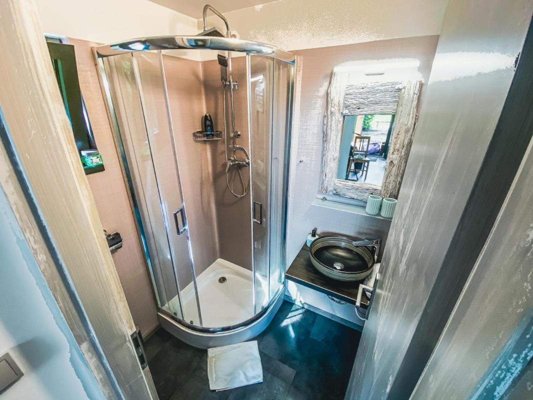 Hotel Kouty - Lesni Apartmany Ledeč nad Sázavou Exterior foto